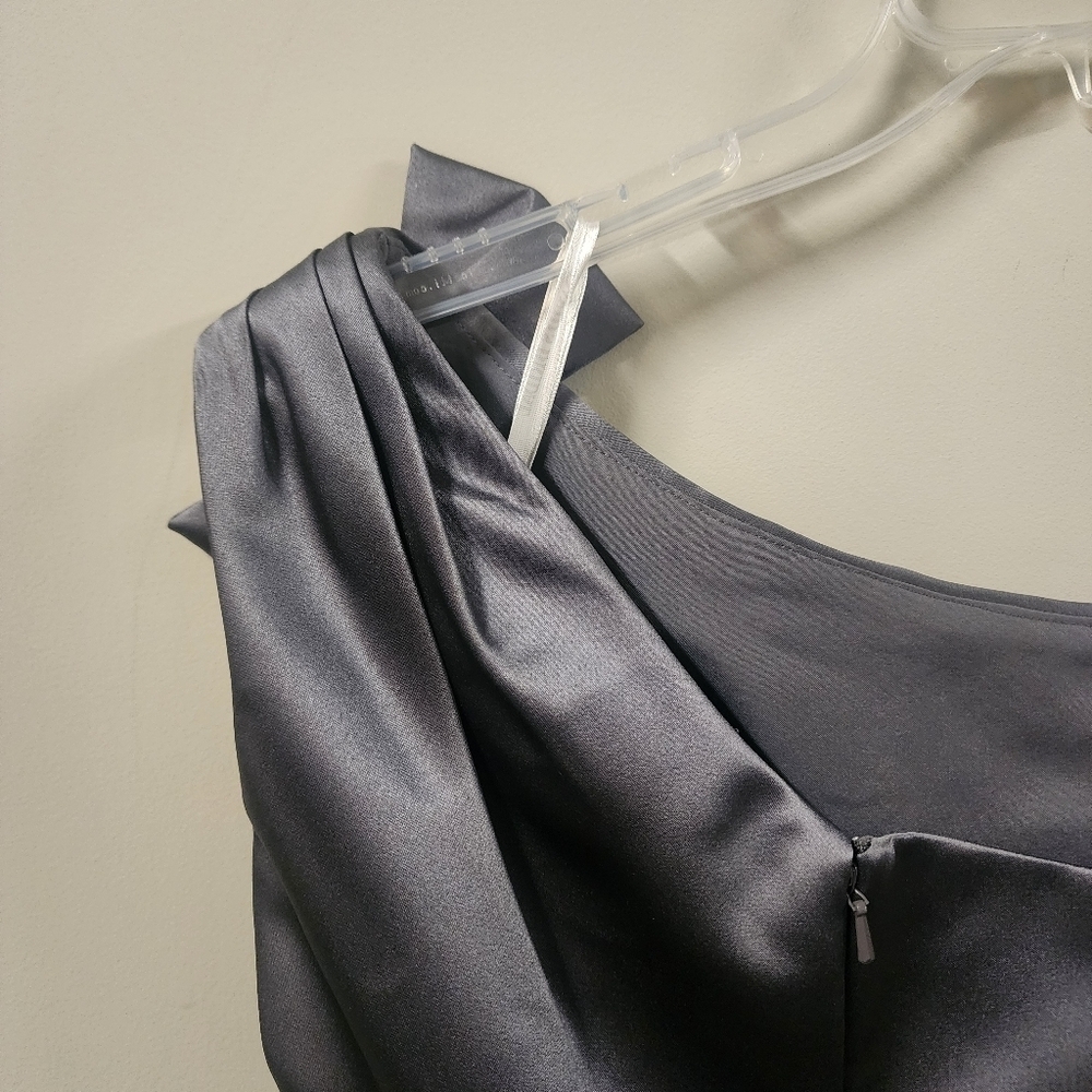 💘Davids Bridal Grayish Silver Shiney One Shoulder Formal Dress for Events Sz 4 - Picture 7 of 9